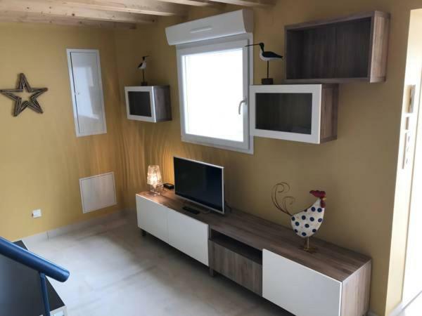 Appartement En Bord De Mer Сент-Мари-де-ла-Мер Экстерьер фото