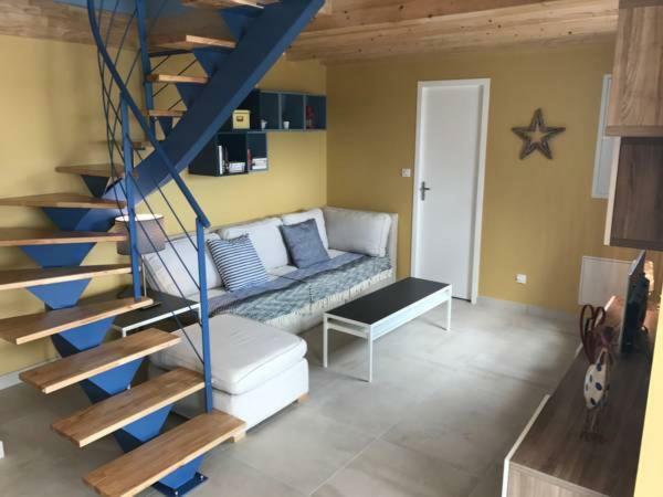 Appartement En Bord De Mer Сент-Мари-де-ла-Мер Экстерьер фото